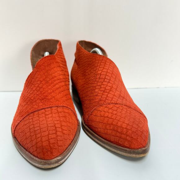 Free People Royale D'Orsay Flat Carmine Orange Suede Womens EUR 39 / Size 8.5 - Picture 2 of 14